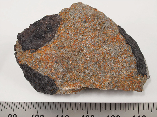 隕石の破片2