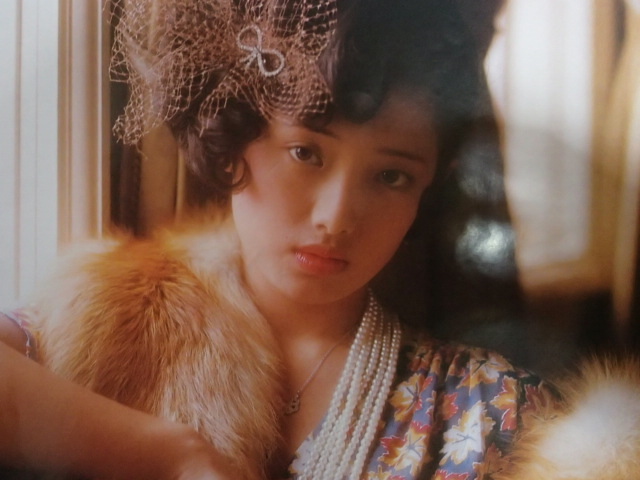 山口百恵「蒼い時」永遠のベストセラー本 なぜこんなに人の心を